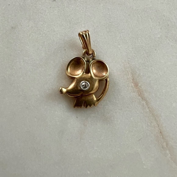 14k Gold Mouse Charm with Diamond Accent - Picture 2 of 4
